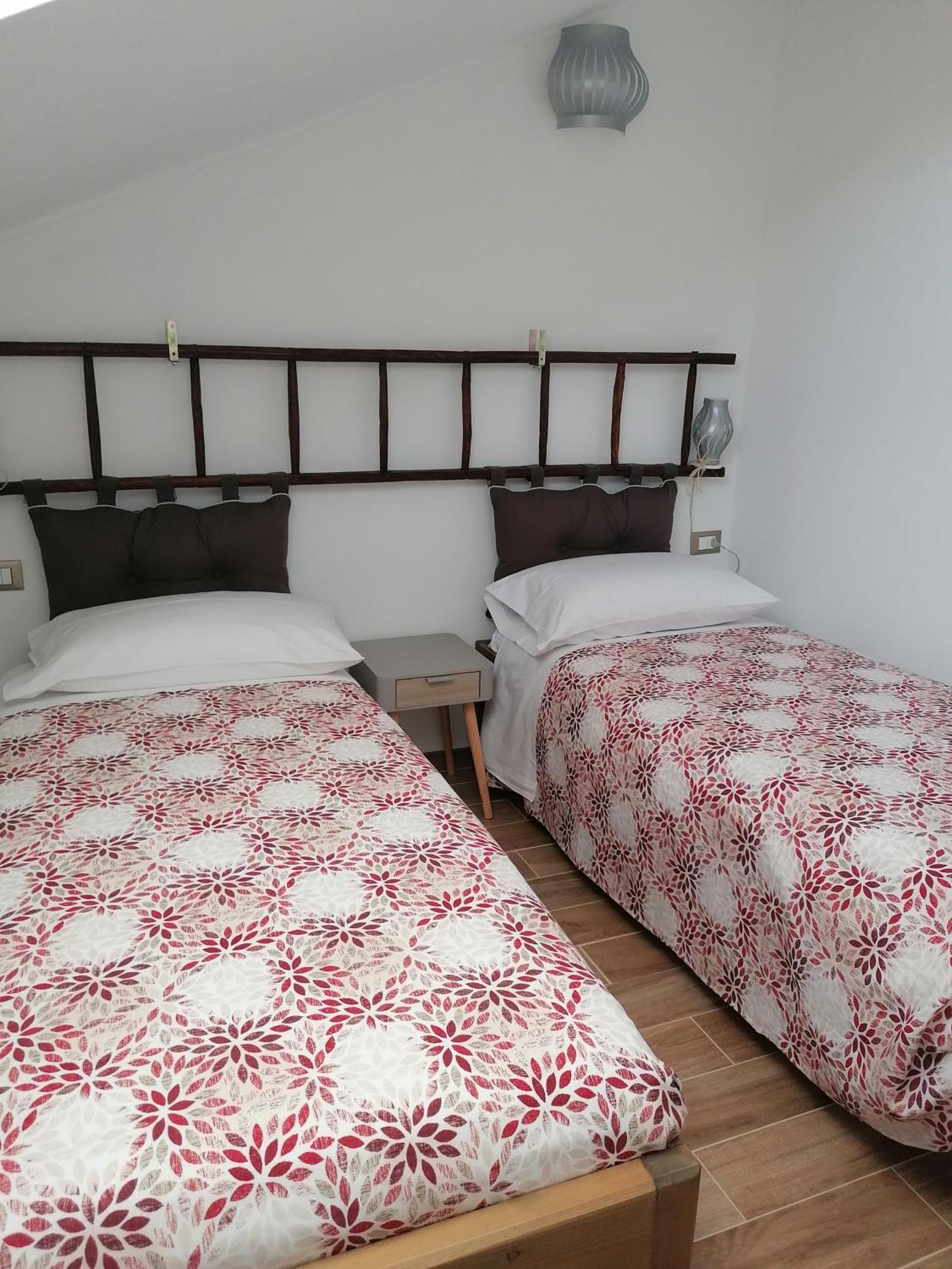 Agriturismo Caruggiu Di Via Vecchia Orco Feglino Luaran gambar
