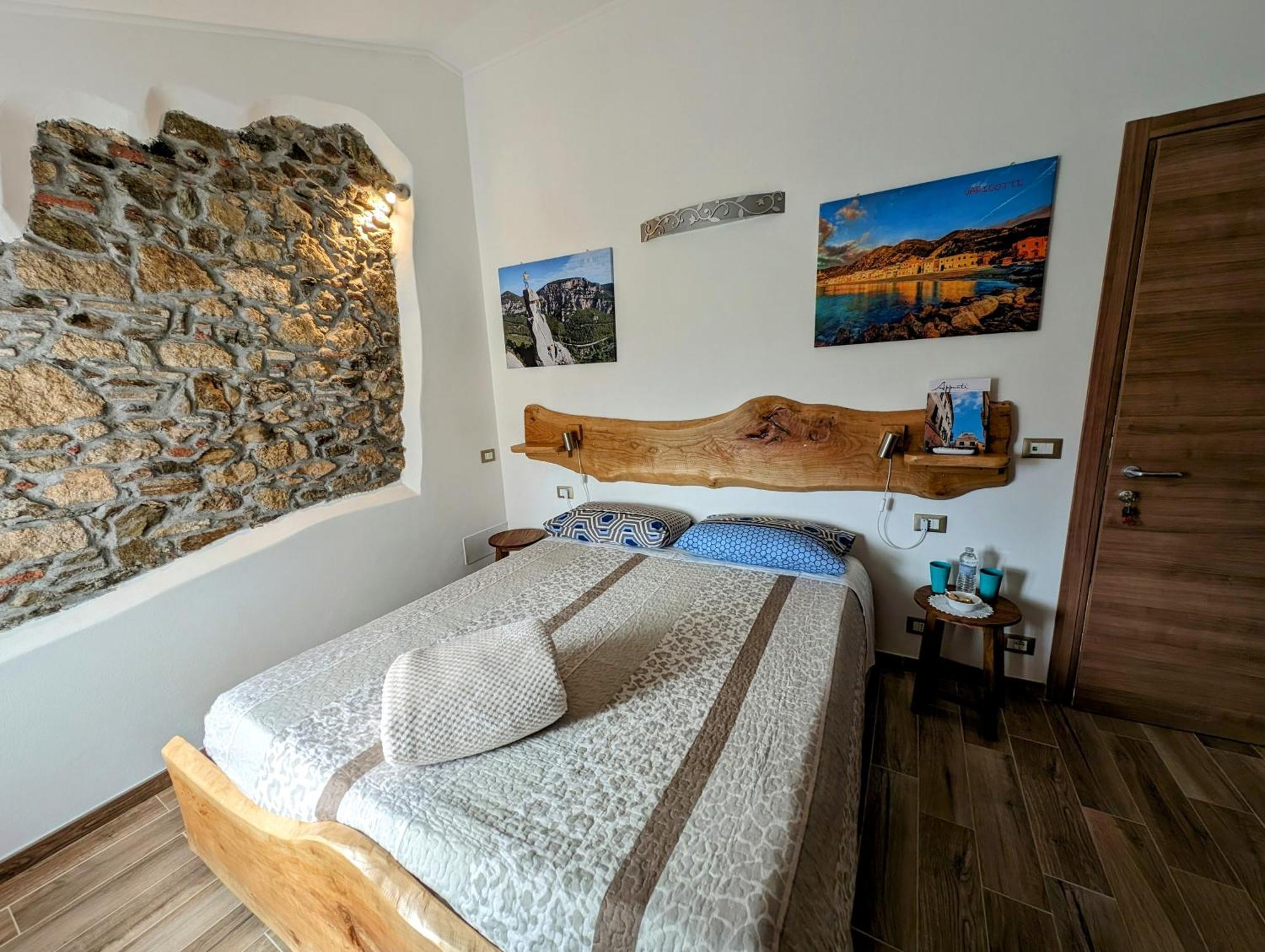 Agriturismo Caruggiu Di Via Vecchia Orco Feglino Luaran gambar