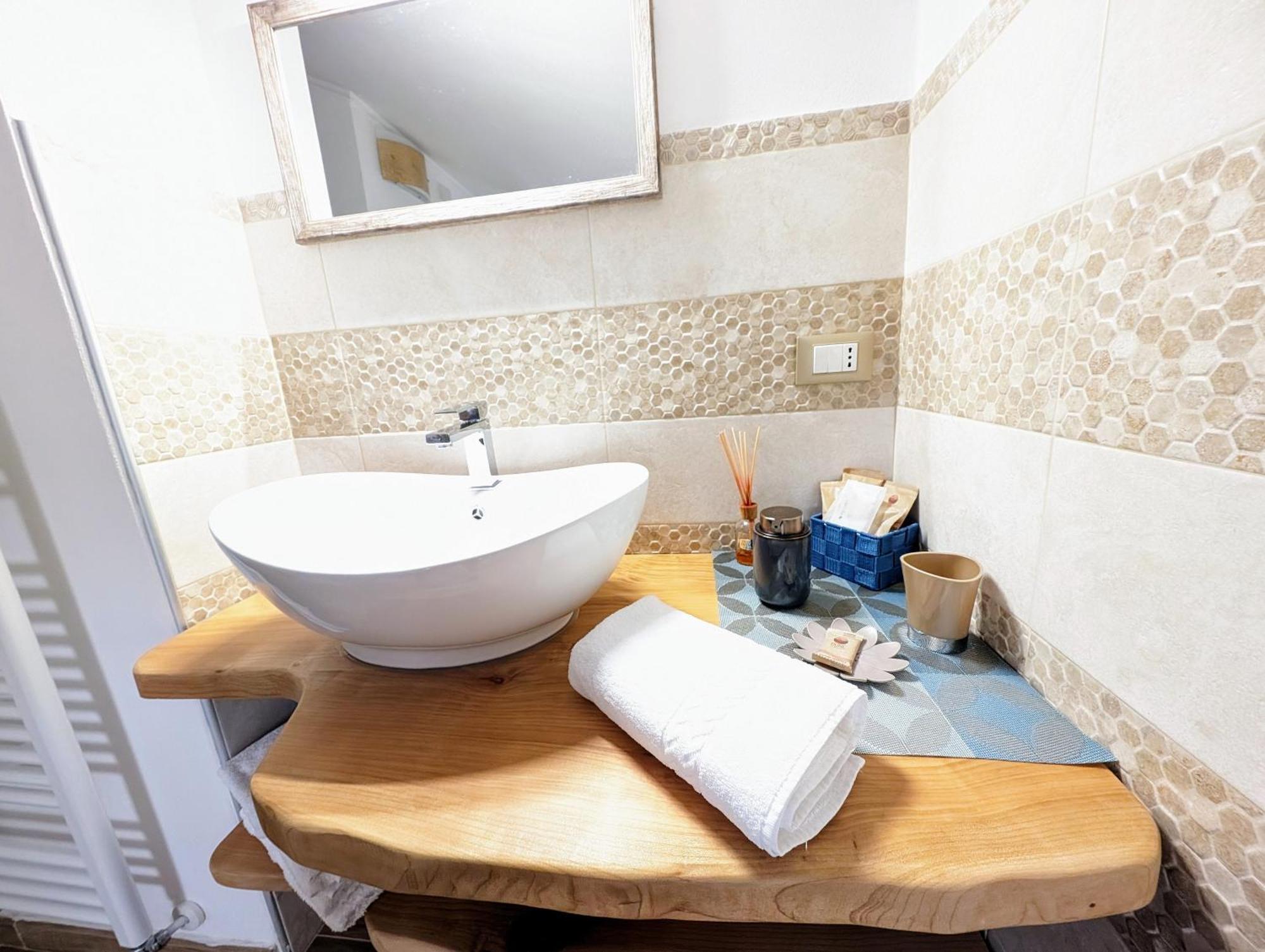 Agriturismo Caruggiu Di Via Vecchia Orco Feglino Luaran gambar
