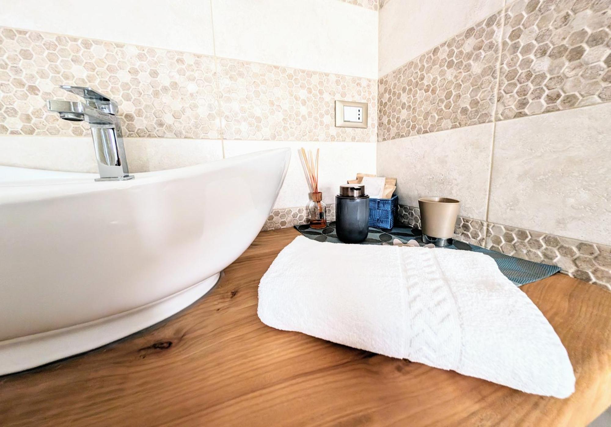 Agriturismo Caruggiu Di Via Vecchia Orco Feglino Luaran gambar